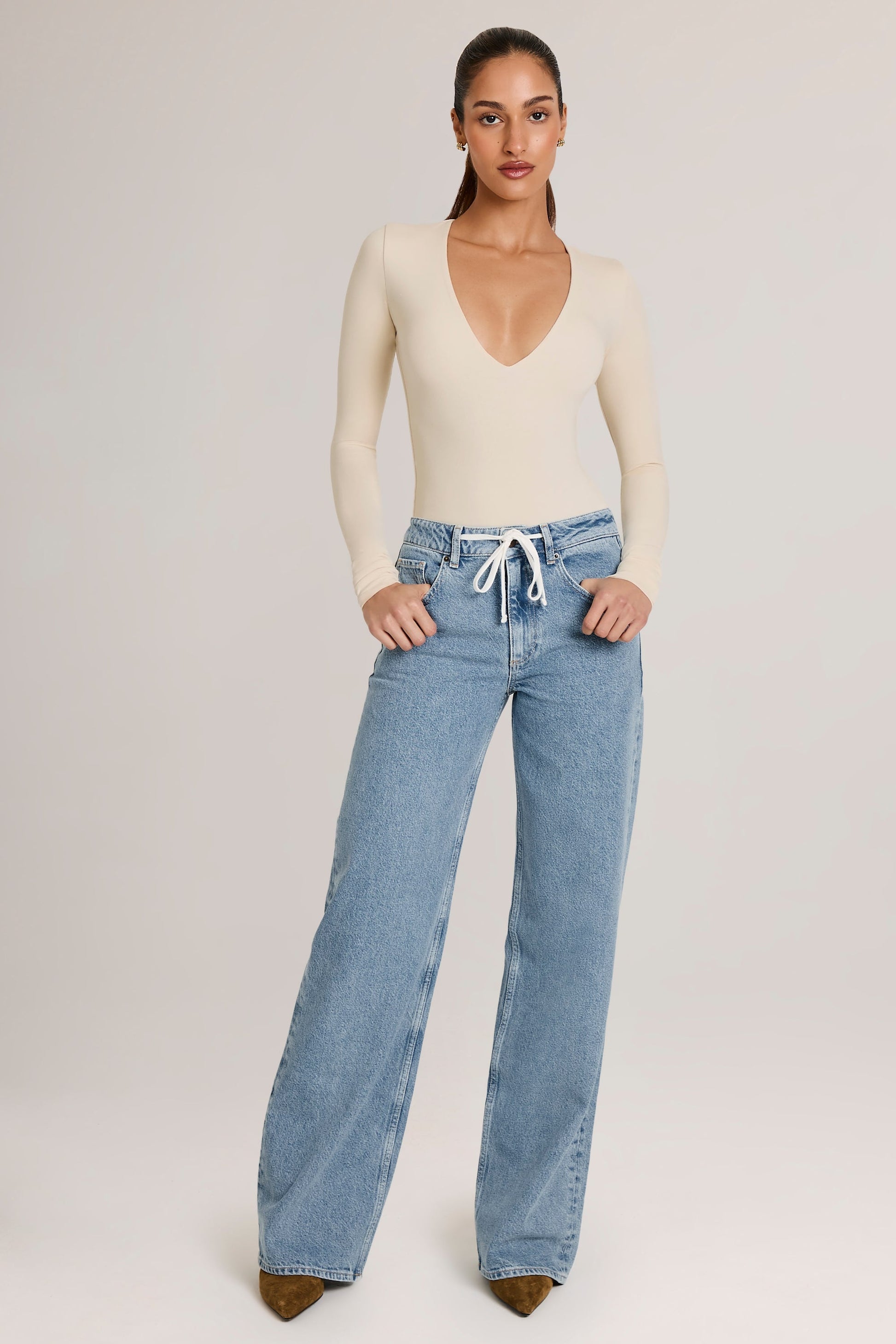 Drawstring Straight-Leg Jeans in Light Wash