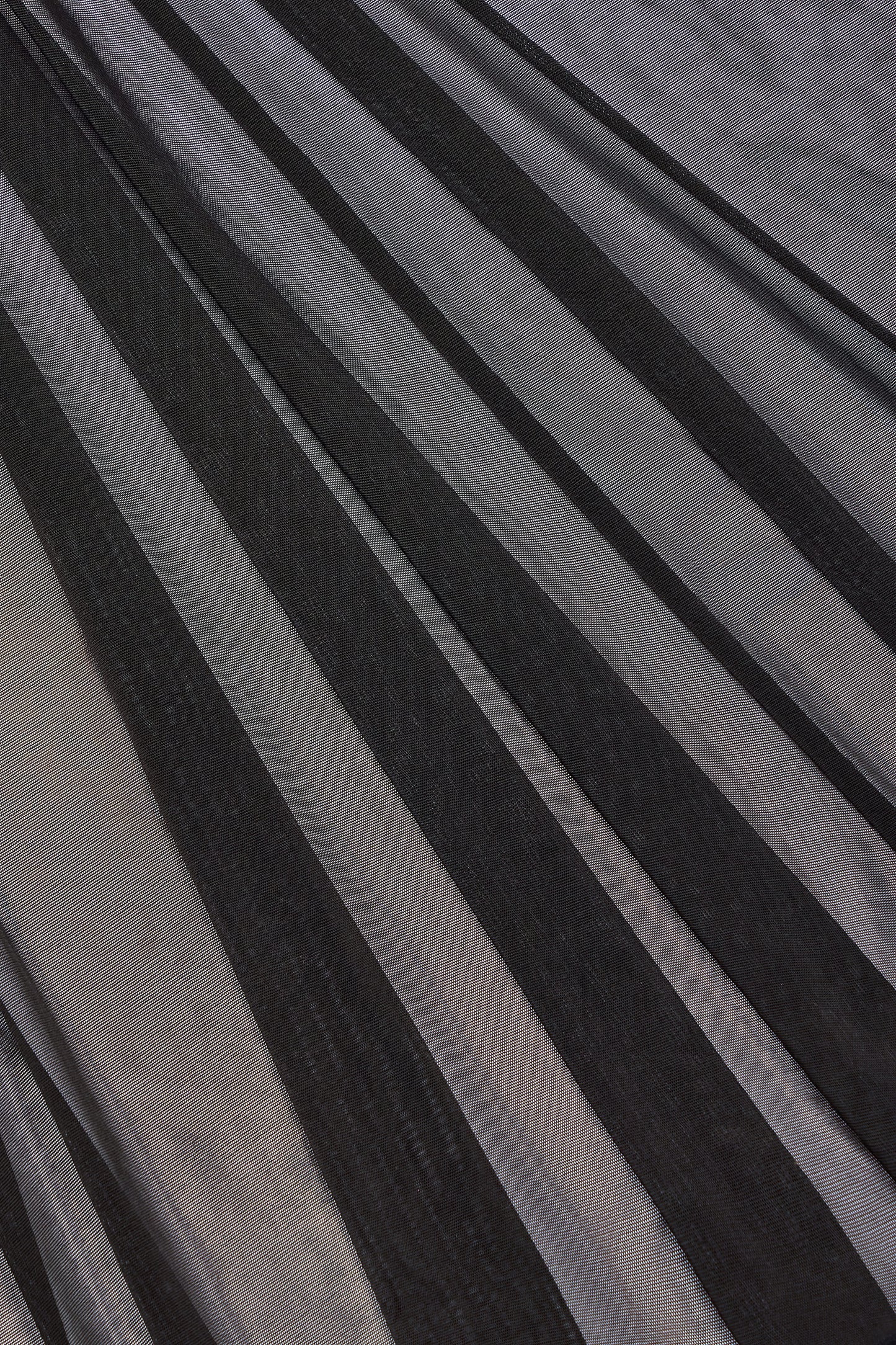 Ruched Hardware-Detail Fishtail Maxi Skirt in Black