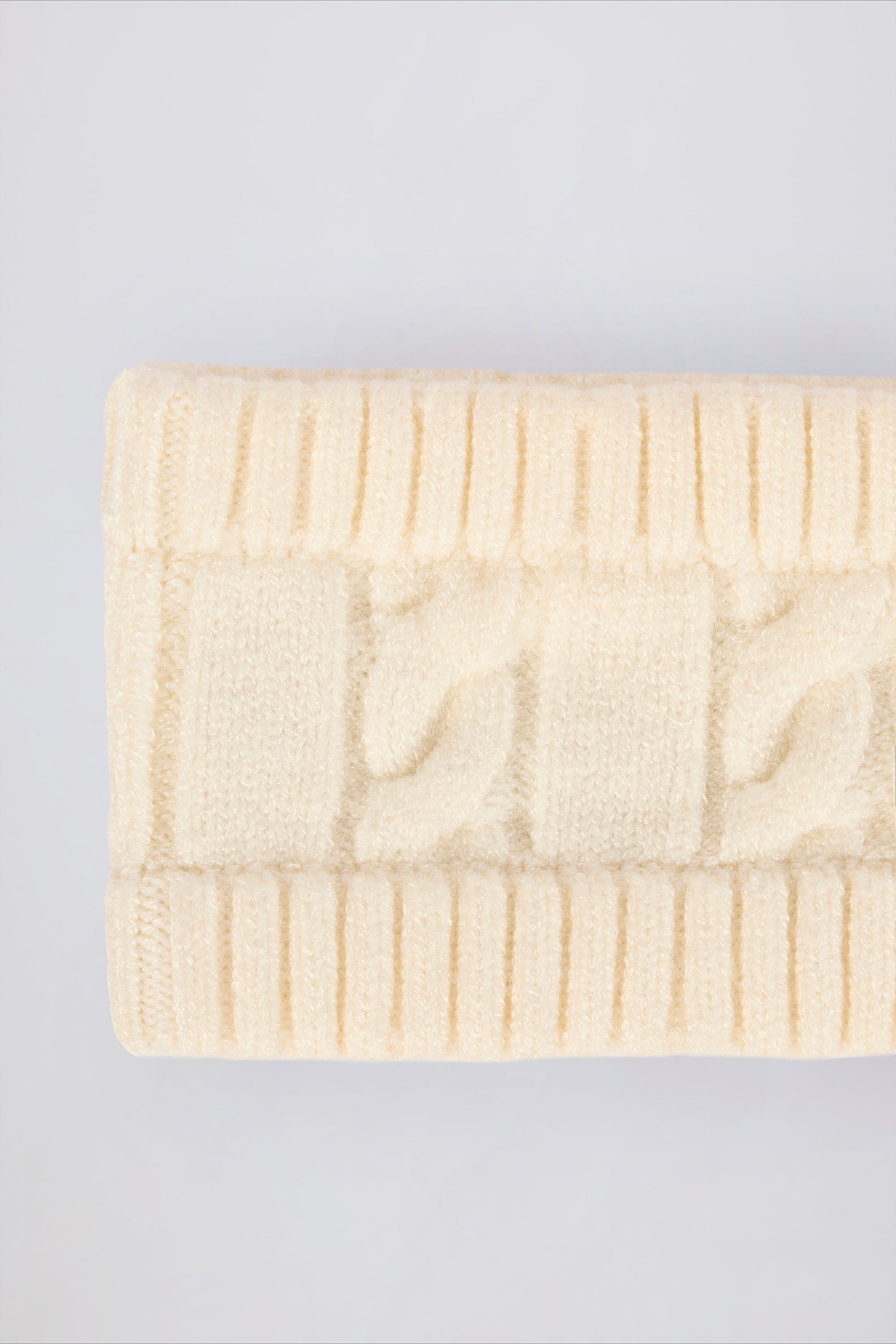 Cable-Knit Headband in Cream