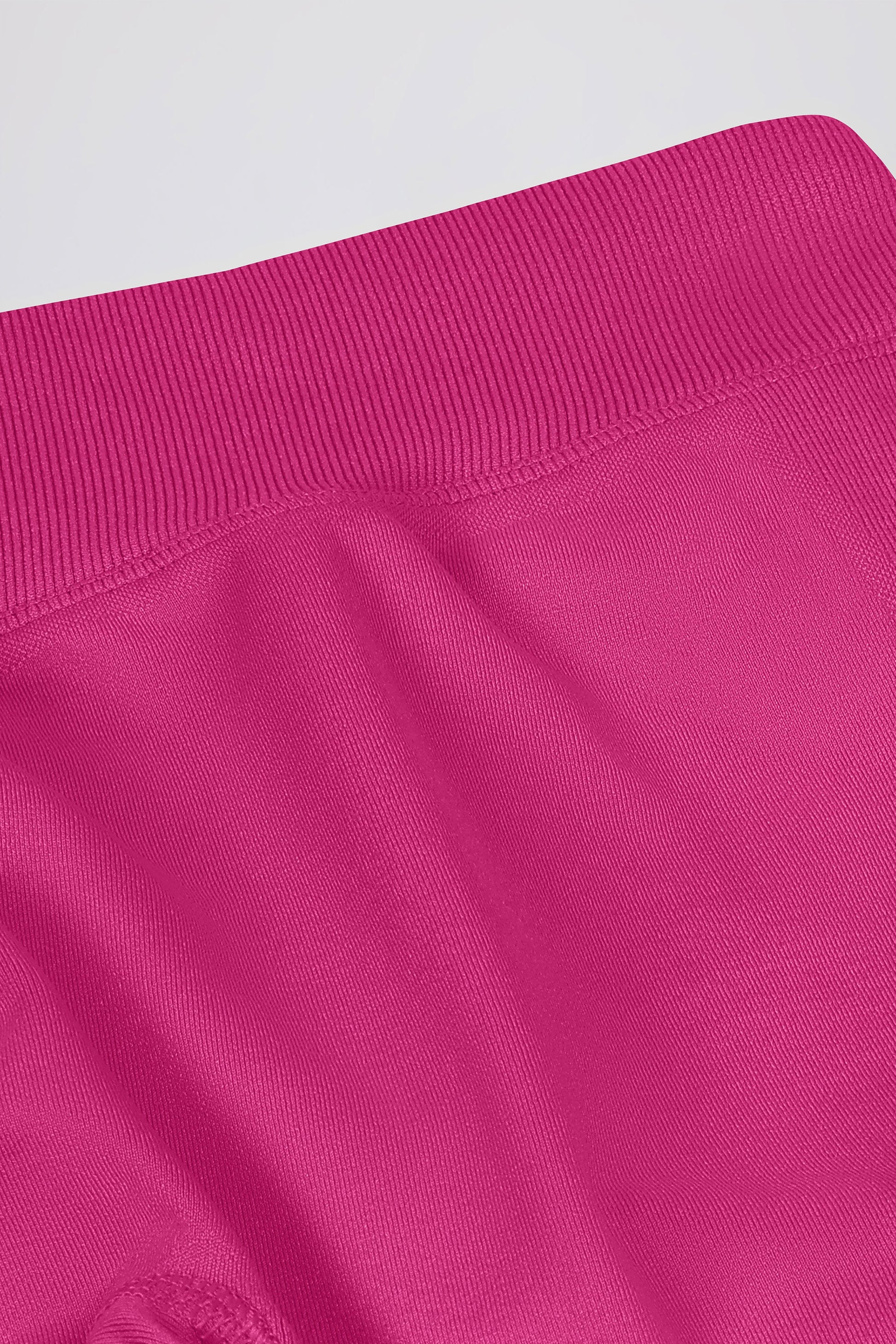 Define Luxe High-Waist Leggings in Berry