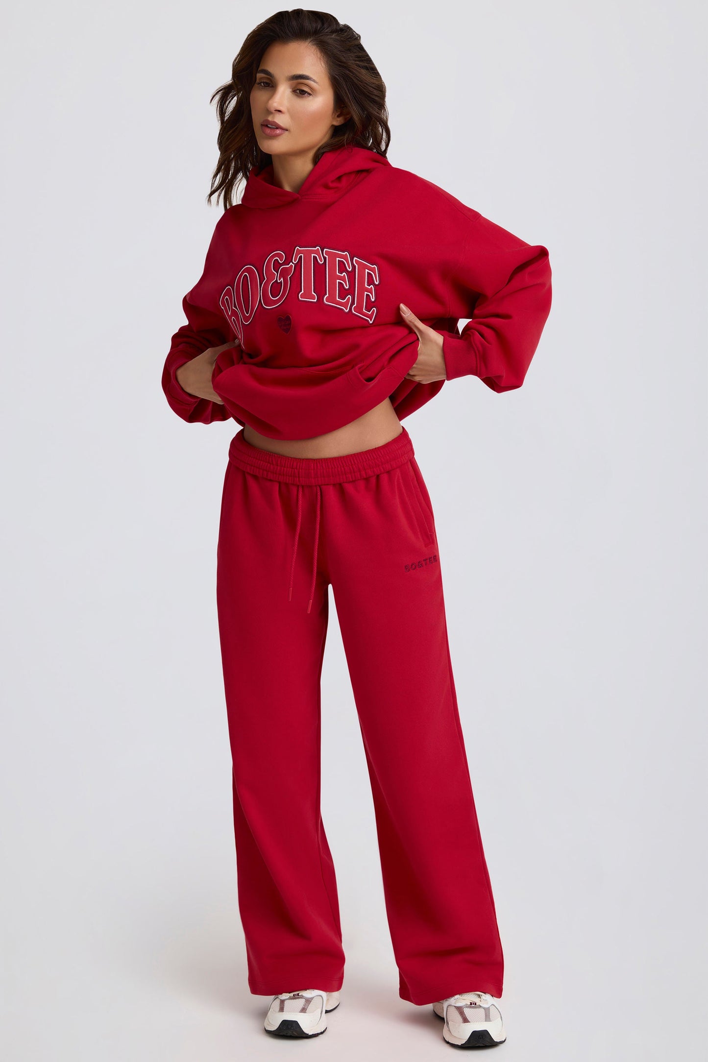 Mid-Rise Wide-Leg Joggers in Hot Red