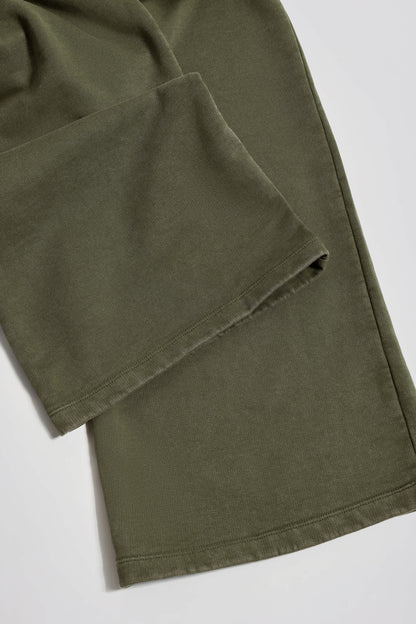 Mid-Rise Wide-Leg Joggers in Light Green