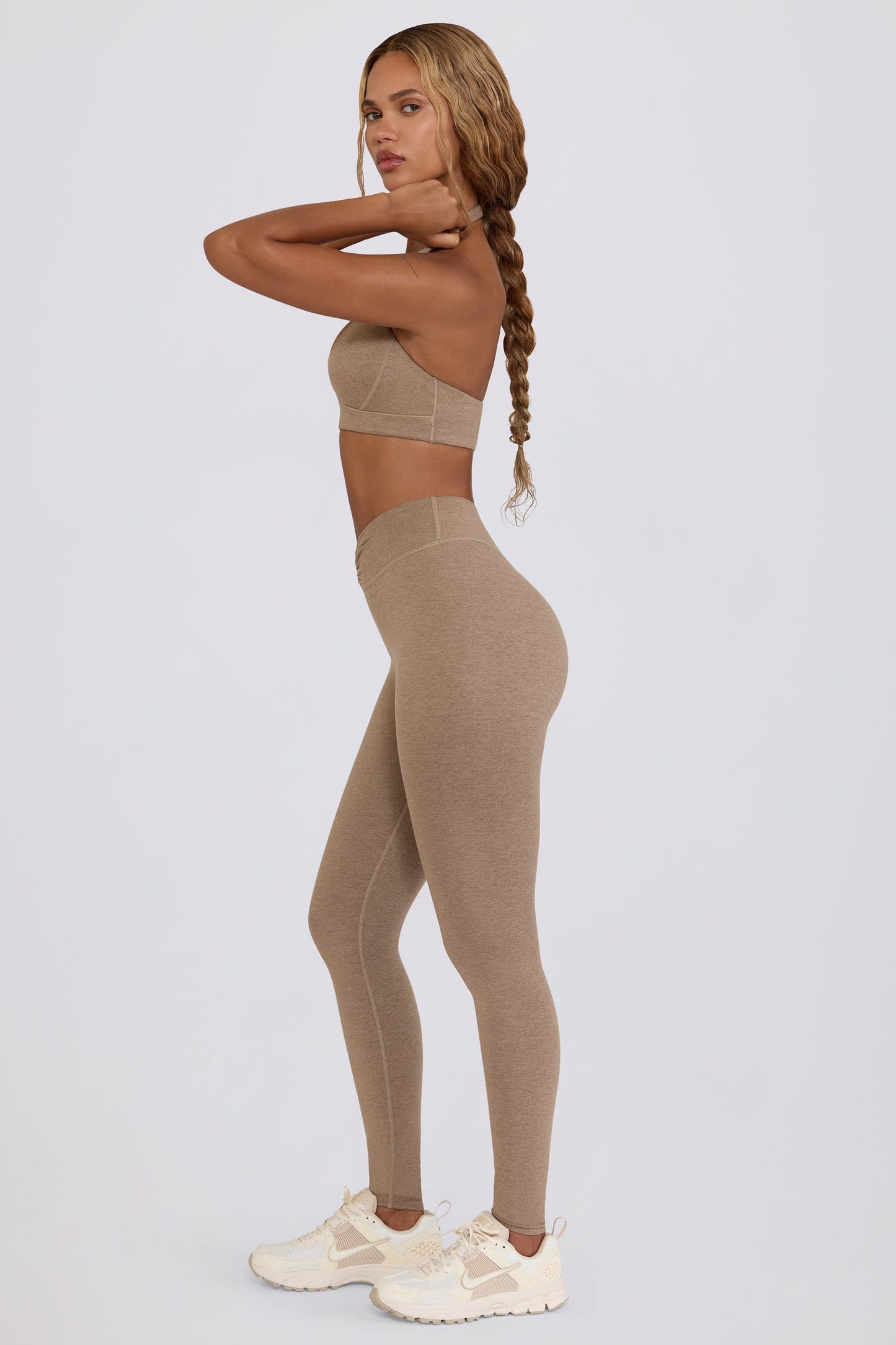 Ruched Mid-Rise Leggings in Mocha Marl