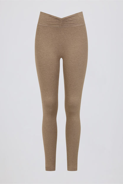 Ruched Mid-Rise Leggings in Mocha Marl