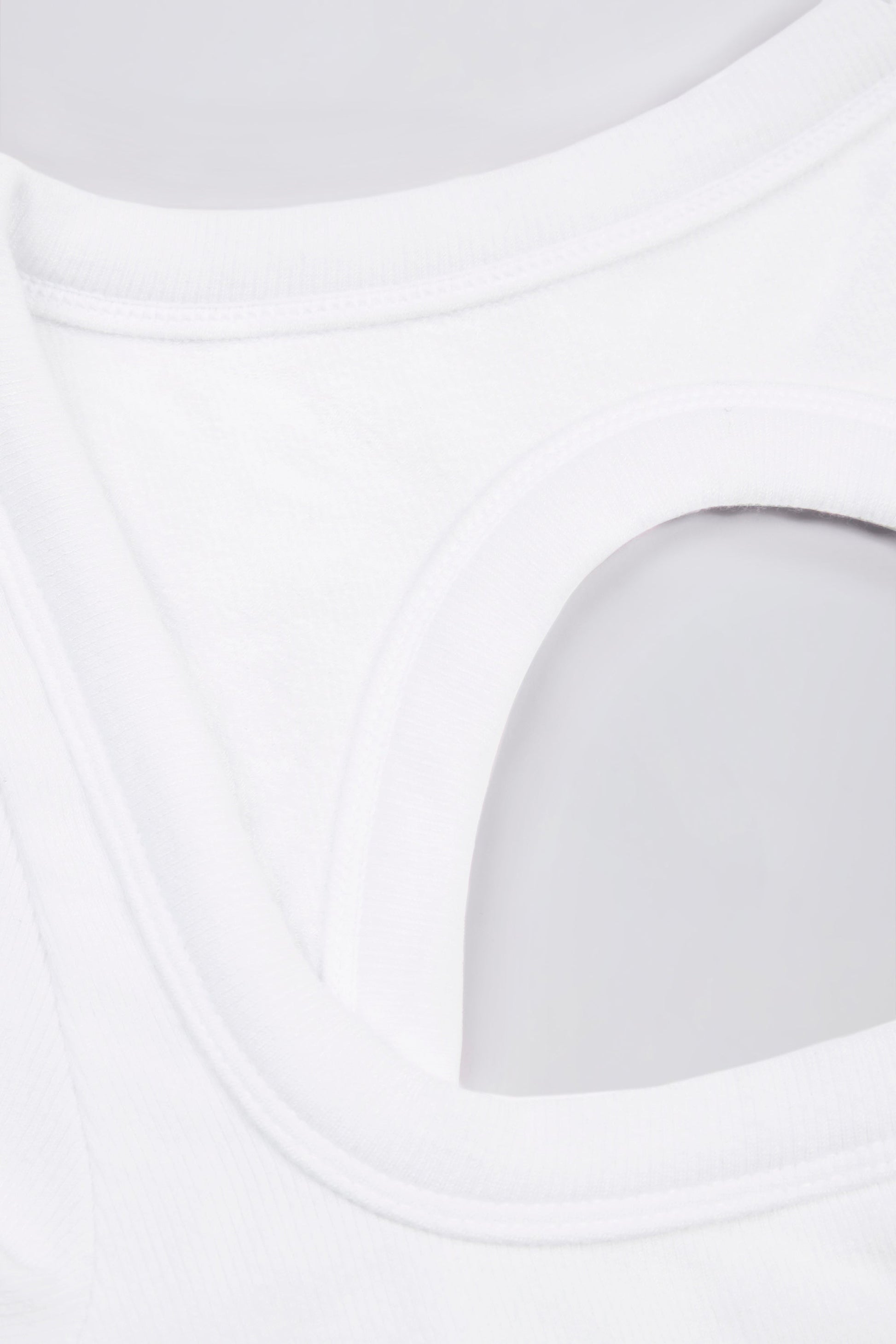 Seamless Soft Rib Cut-Out Crop Top in White