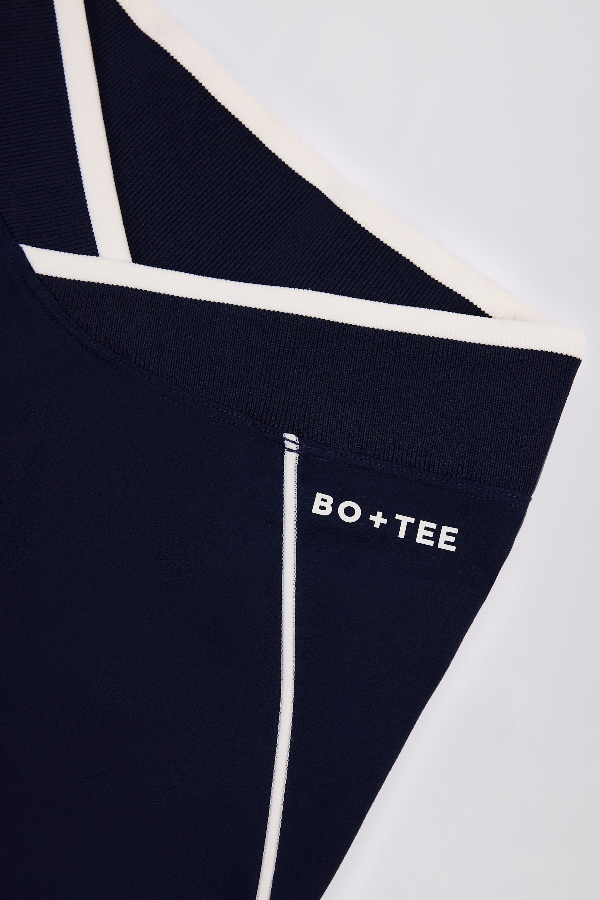 Soft Active Crossover Contrast Leggings in Classic Navy