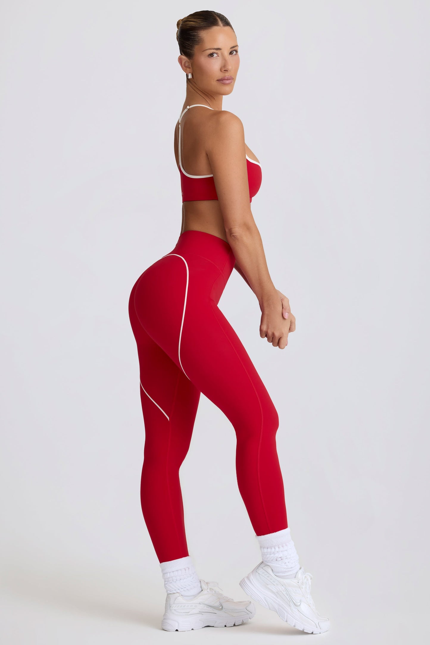 Soft Active Mid-Rise Leggings in Hot Red